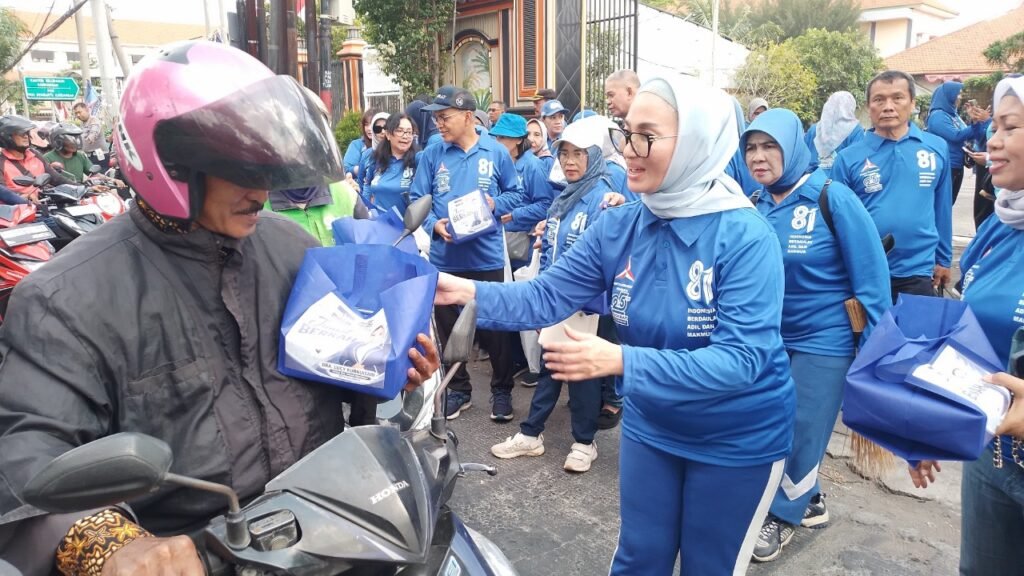 HUT ke-25 Partai Demokrat: DPC Demokrat Surabaya Gelar Gerakan Langit Biru
