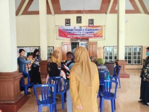 Cegah Stunting dari Desa, Pemdes Sanan Salurkan PMT untuk Balita dan Bumil Resti