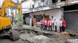 Harga Hemat, Proyek Terlambat: Menguak Lubang Kontrak Payung Pemkot Surabaya